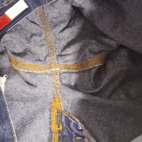 Tommy Jeans - Picture 8 of 10